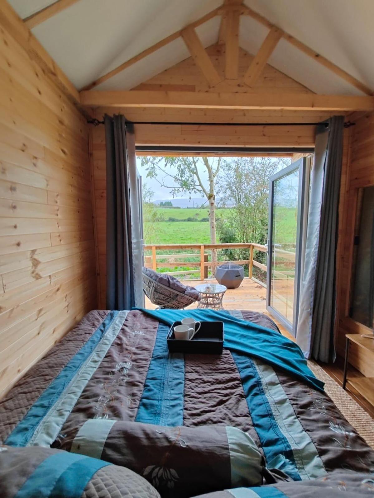 Riverside Cabin Limerick Exterior photo